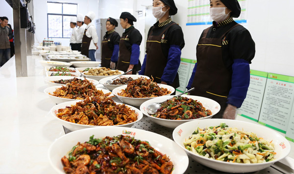 佛山時(shí)時(shí)鮮：淺談蔬菜配送公司怎么做好學(xué)校食堂蔬菜配送？